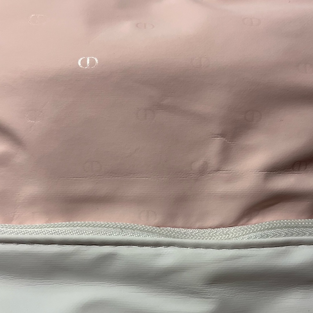 New DIOR Puffy “Trousse” Pearlized White & Pink Pouch - box included. - Picture 8 of 11